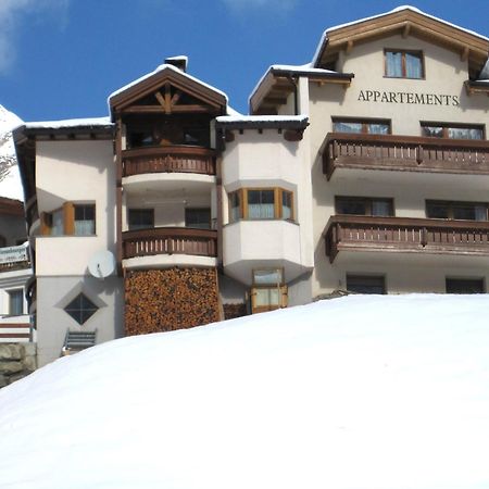 Haus Am Dorfplatz Apartment Samnaun Bagian luar foto