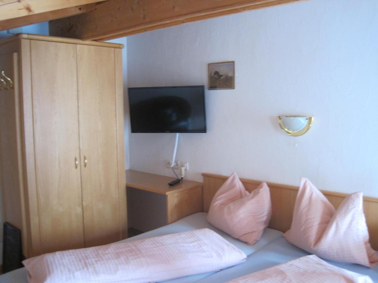 Haus Am Dorfplatz Apartment Samnaun Bagian luar foto